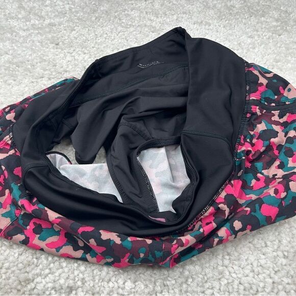 Athleta Running Free Pink Camo Print Short - Picture 6 of 6